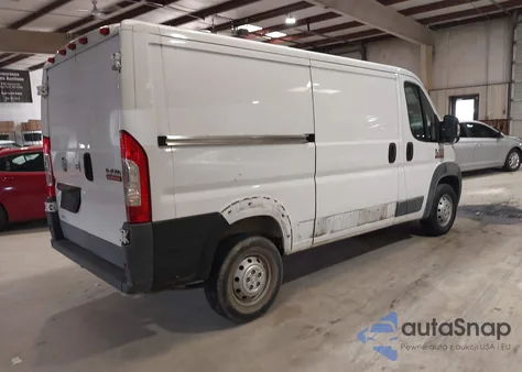 2016 Ram Promaster 1500 Low Roof z USA, uszkodzony, nr VIN 3C6TRVAG3GE132870